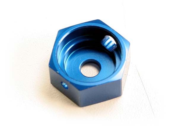 (image for) Traxxas Brake Adapter, Hex Aluminum (Blue) (For T-Maxx Steel Con